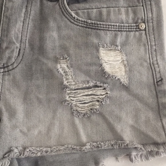 jean shorts - Picture 2 of 5